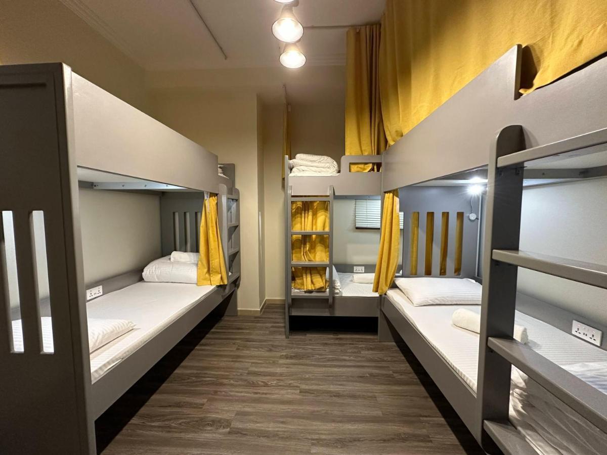 Business Backpackers Jbr Hostel Dubai Exterior photo